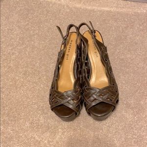EUC madden girl wedges
